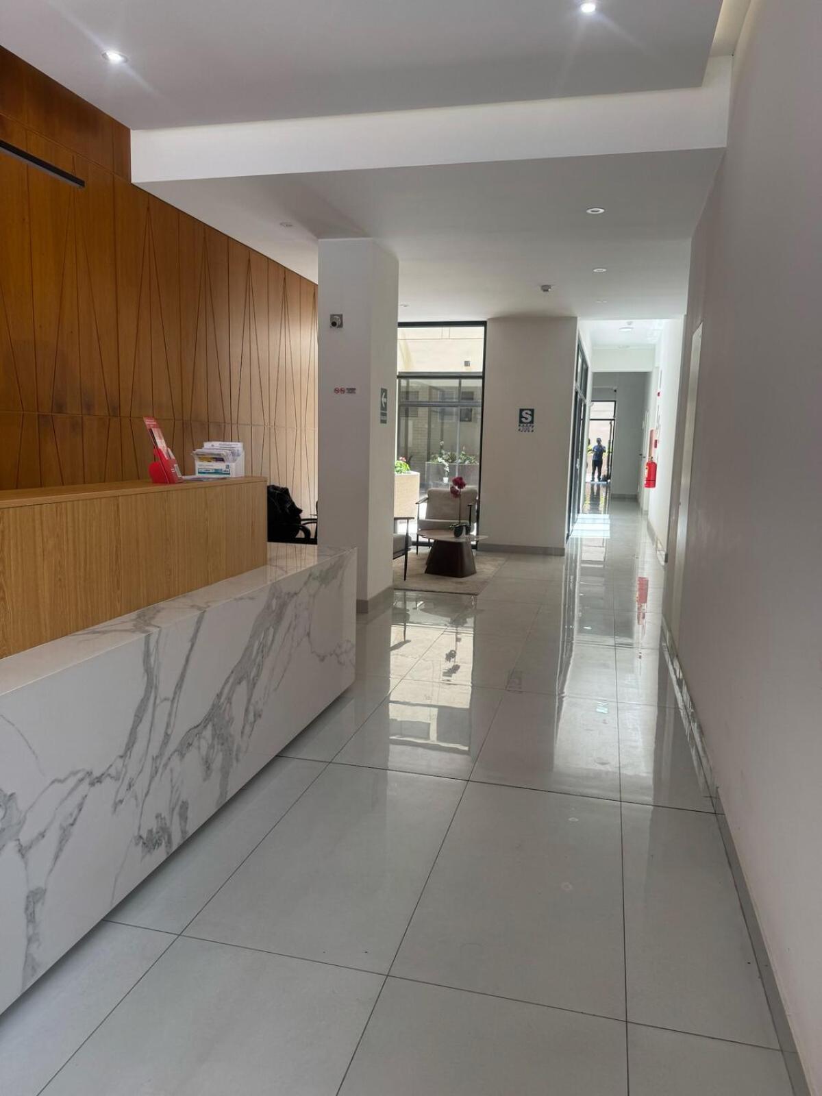 Beautiful Brand New In An Excellent Area Appartamento Distretto di Lima