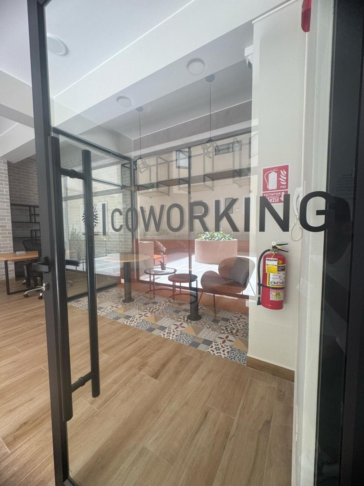 Beautiful Brand New In An Excellent Area *